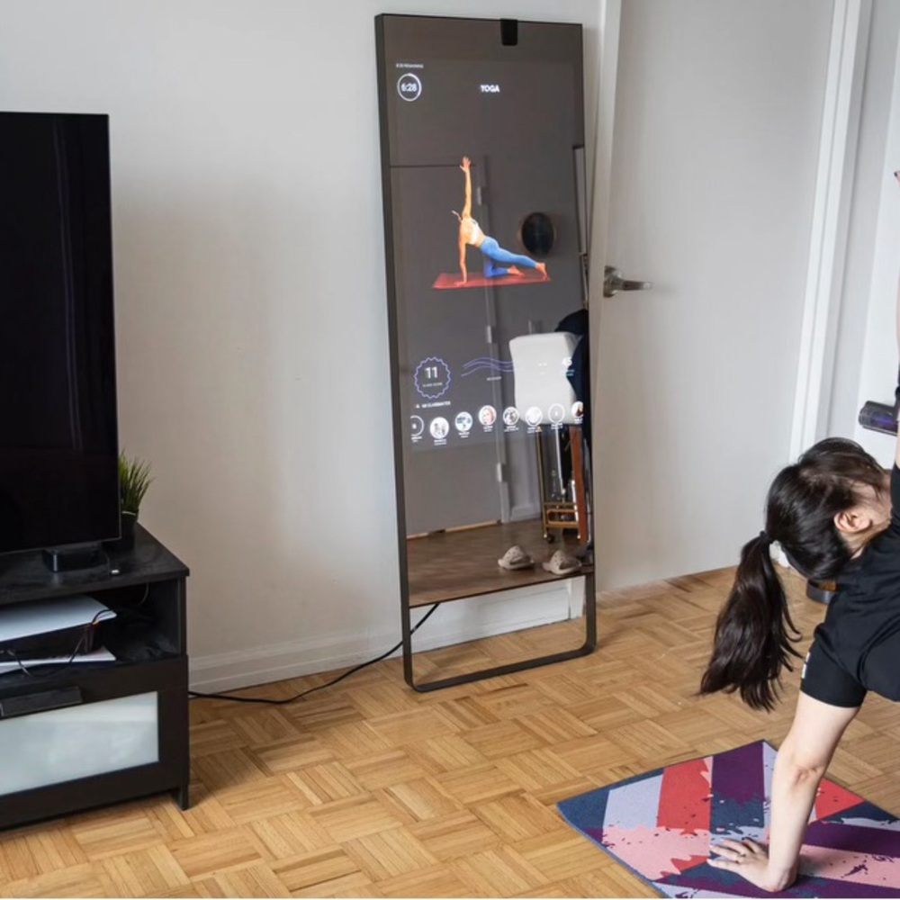 PICK UP- Lululemon STUDIO MIRROR; Interactive Workout [NEVER USED]